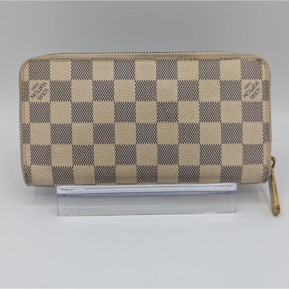 Louis Vuitton Damier Azur Zippy Wallet - Picture 2 of 15
